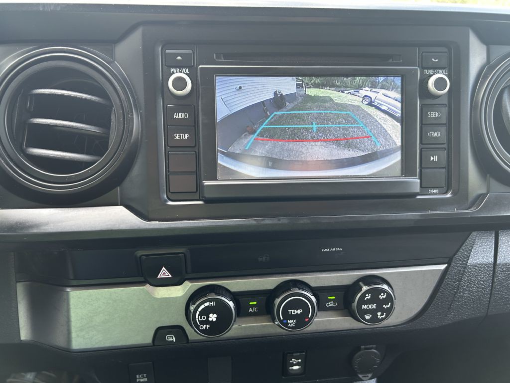 2019 Toyota Tacoma Image 9