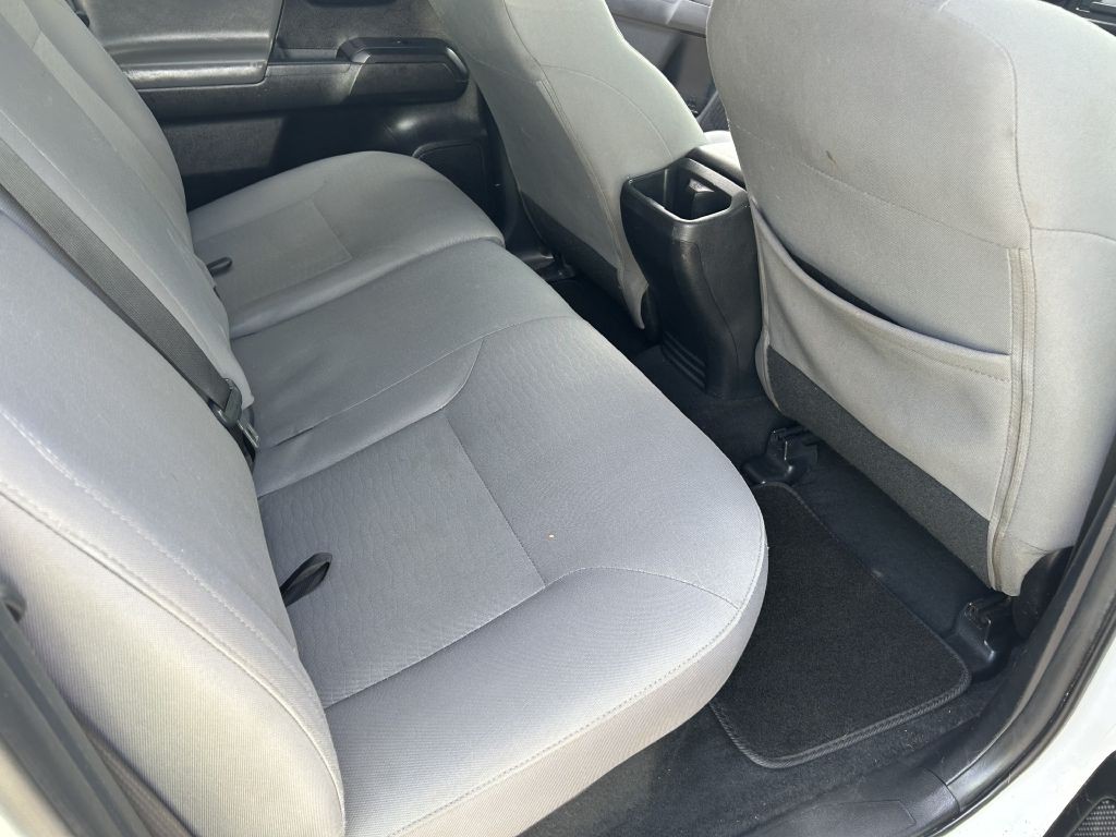2019 Toyota Tacoma Image 14