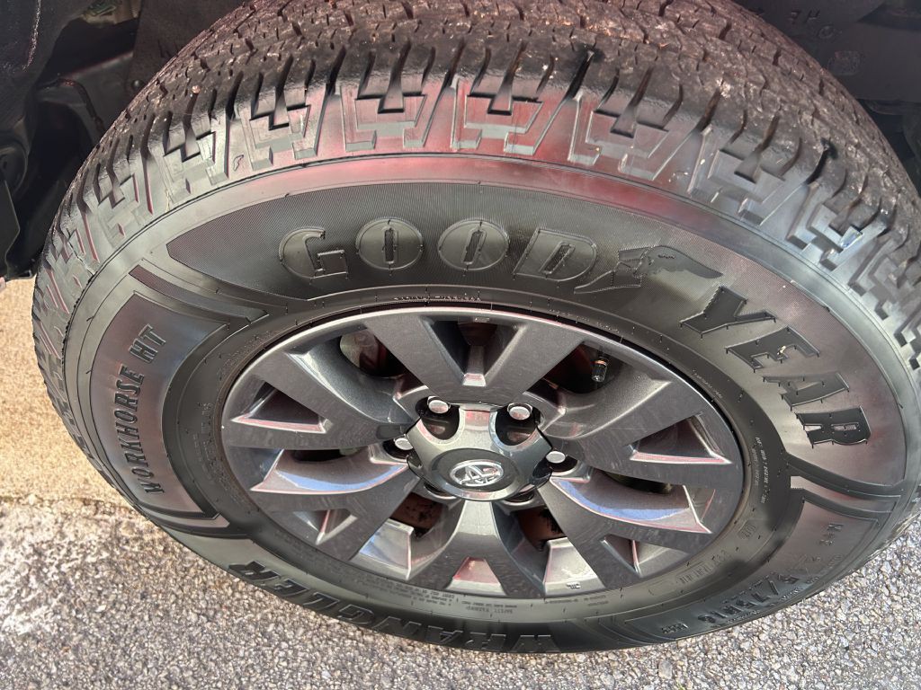 2021 Toyota Tacoma Image 19
