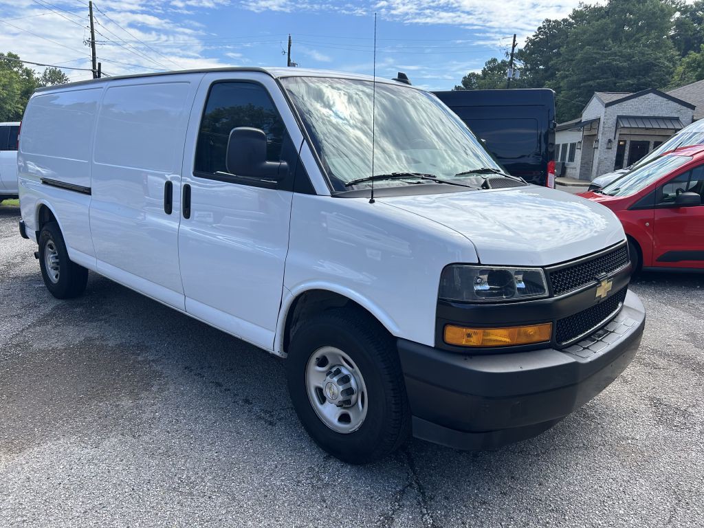 2023 Chevrolet Express Image 3