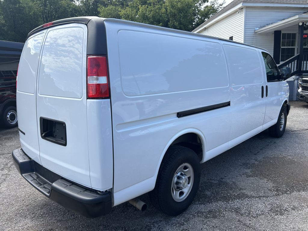 2023 Chevrolet Express Image 5