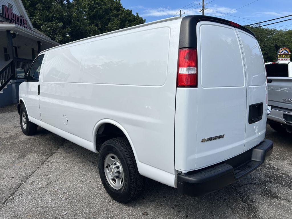 2023 Chevrolet Express Image 7