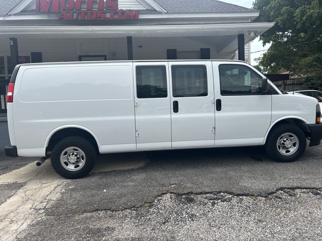 2020 Chevrolet Express Image 1