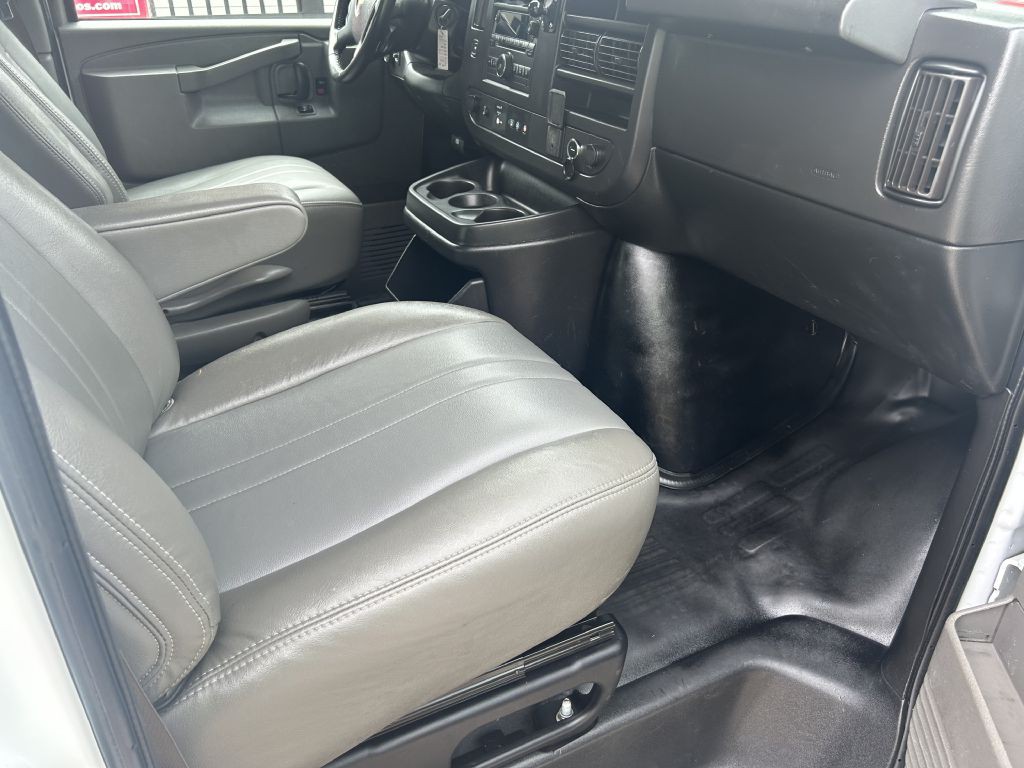 2020 Chevrolet Express Image 14