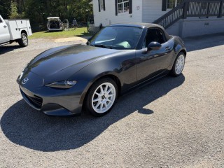 Image for 2017 Mazda MX-5 Miata CLUB ID: 7696987