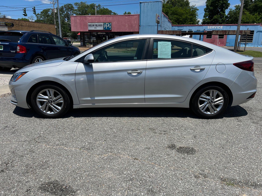 2020 Hyundai Elantra Image 5