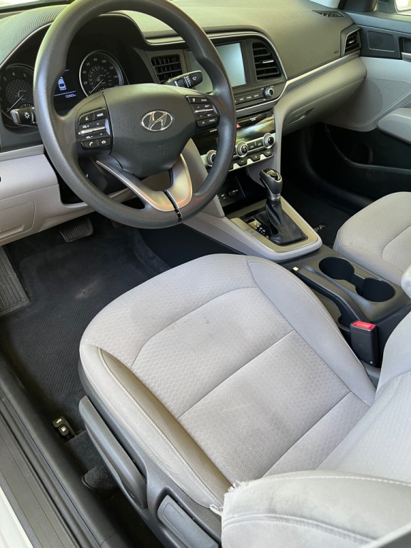 2020 Hyundai Elantra Image 20