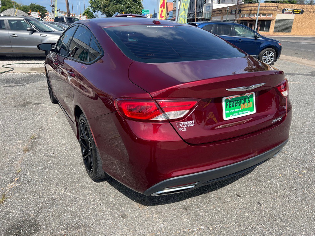 2015 Chrysler 200 Image 11