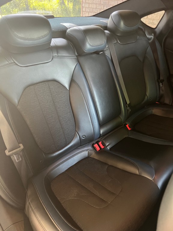 2015 Chrysler 200 Image 29