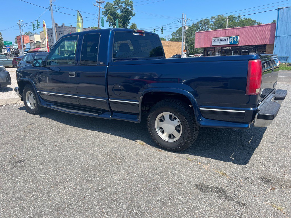 1998 Chevrolet C/K Image 6