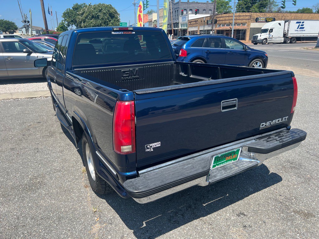 1998 Chevrolet C/K Image 8