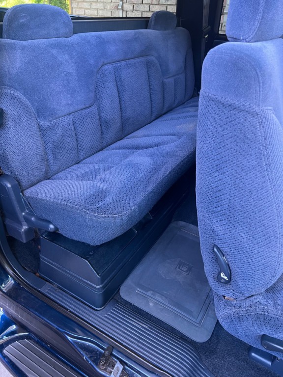 1998 Chevrolet C/K Image 22