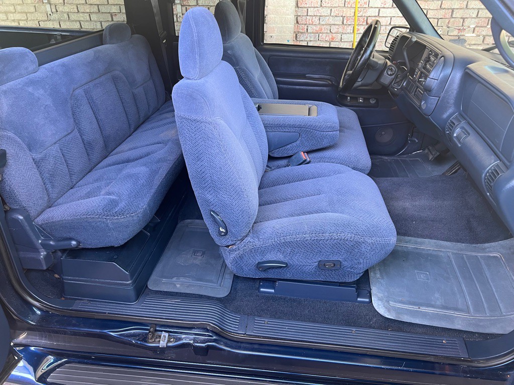 1998 Chevrolet C/K Image 23