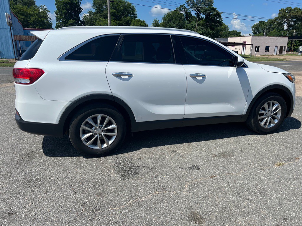 2017 Kia Sorento Image 14