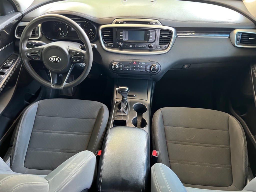 2017 Kia Sorento Image 19