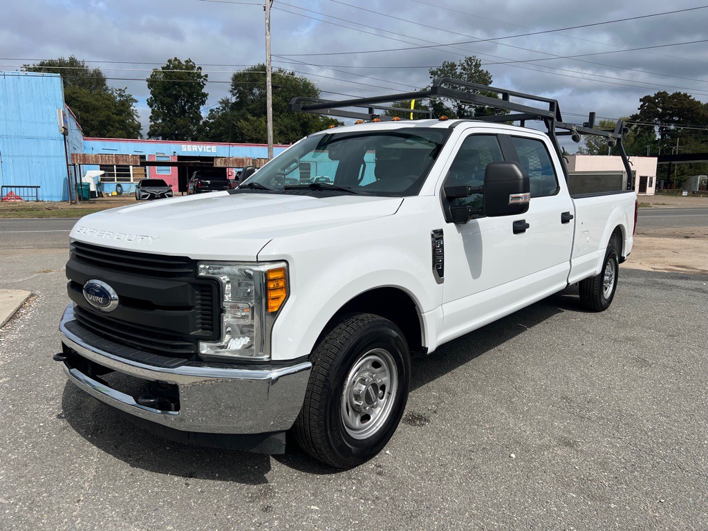 2017 Ford F-250 Image 1