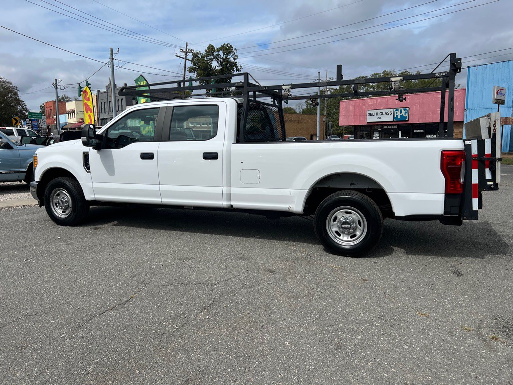 2017 Ford F-250 Image 3