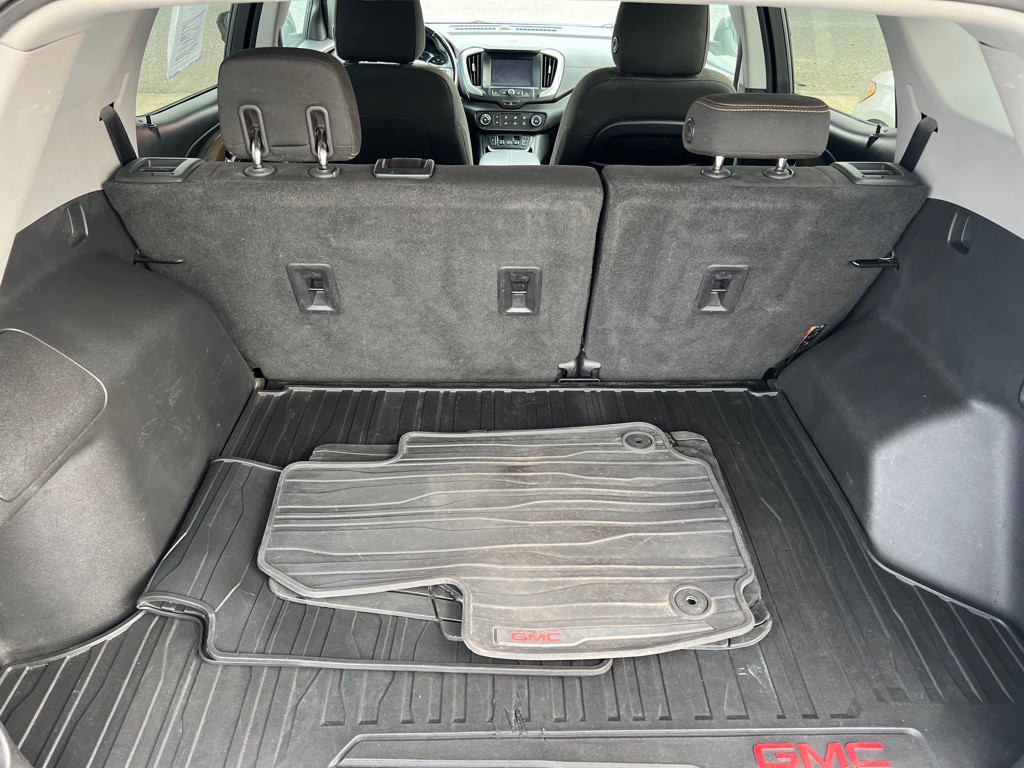 2020 GMC Terrain Image 10