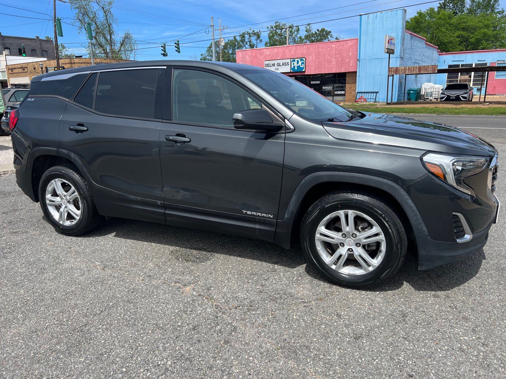 2020 GMC Terrain Image 19
