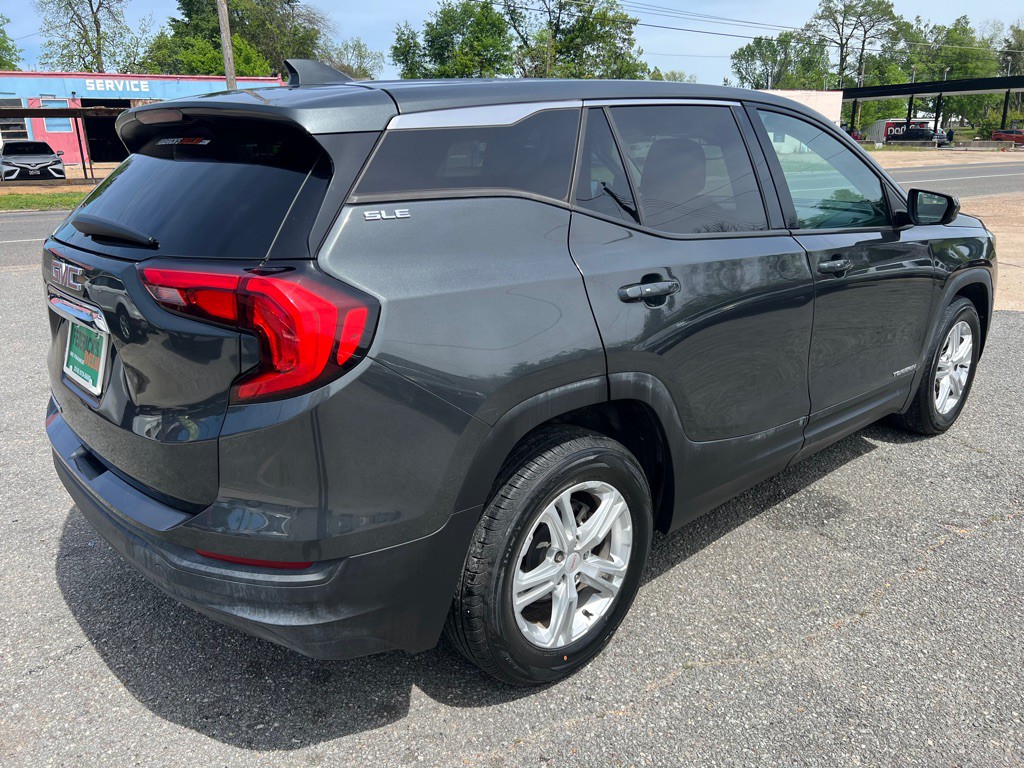 2020 GMC Terrain Image 26