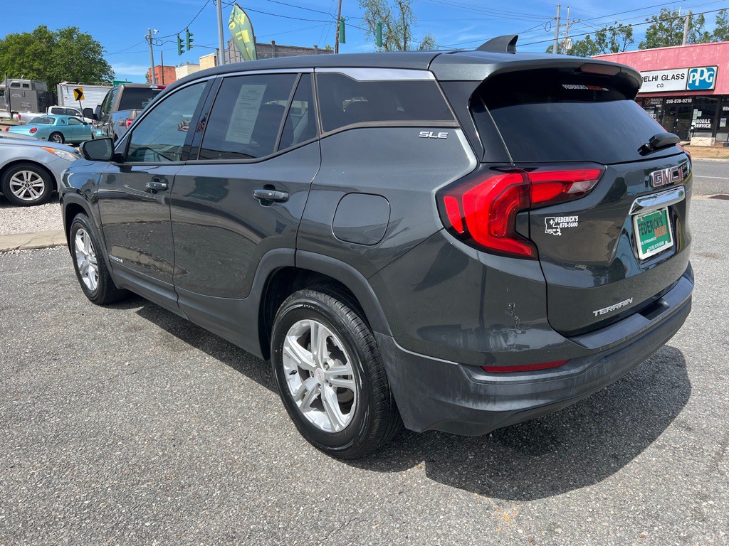 2020 GMC Terrain Image 12