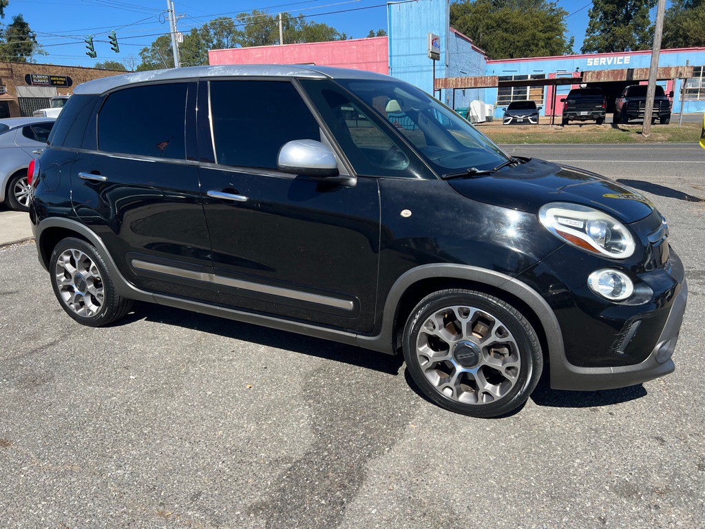 2014 FIAT 500L Image 4