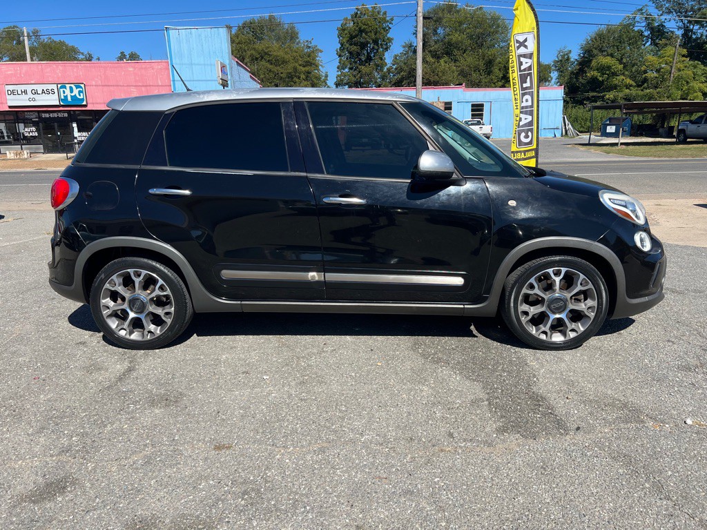2014 FIAT 500L Image 6