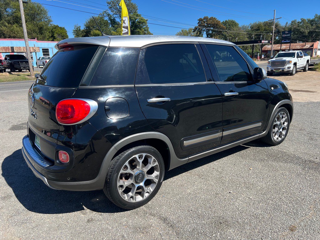 2014 FIAT 500L Image 9
