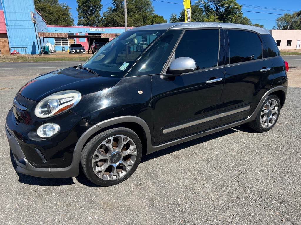 2014 FIAT 500L Image 12
