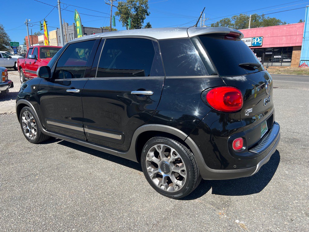 2014 FIAT 500L Image 17
