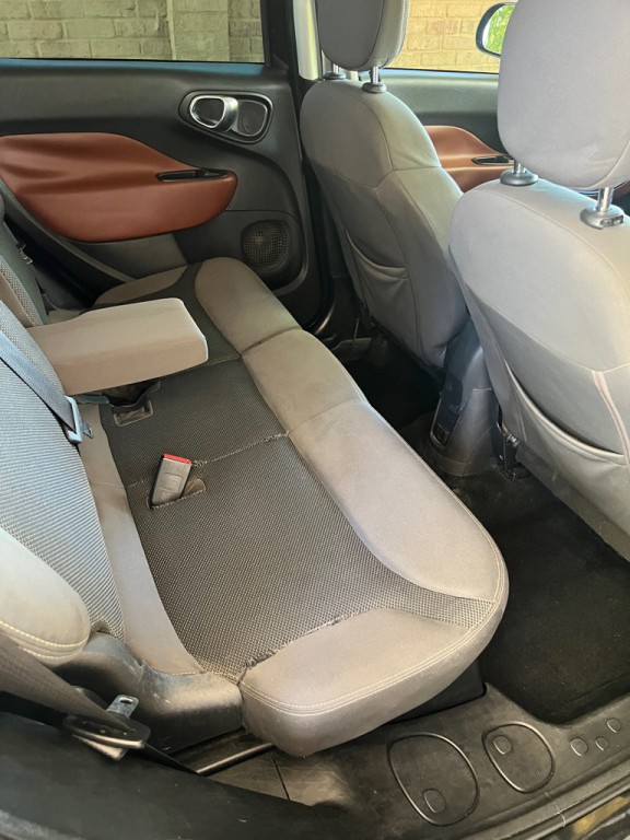 2014 FIAT 500L Image 28