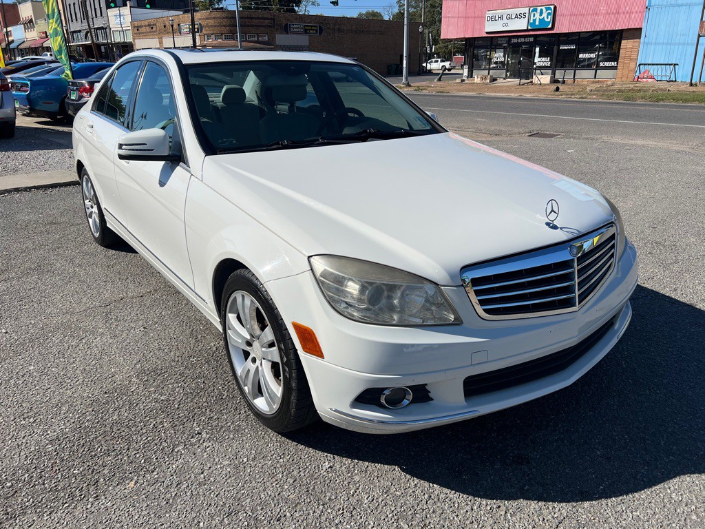 2010 Mercedes-Benz C-Class Image 15