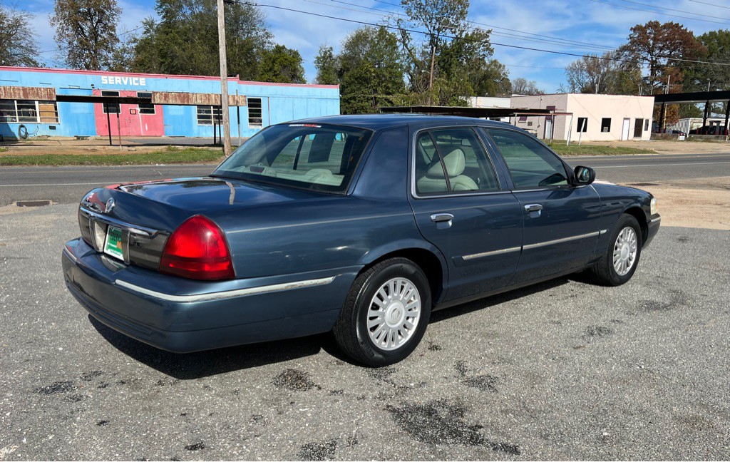 2007 Mercury Grand Marquis Image 8