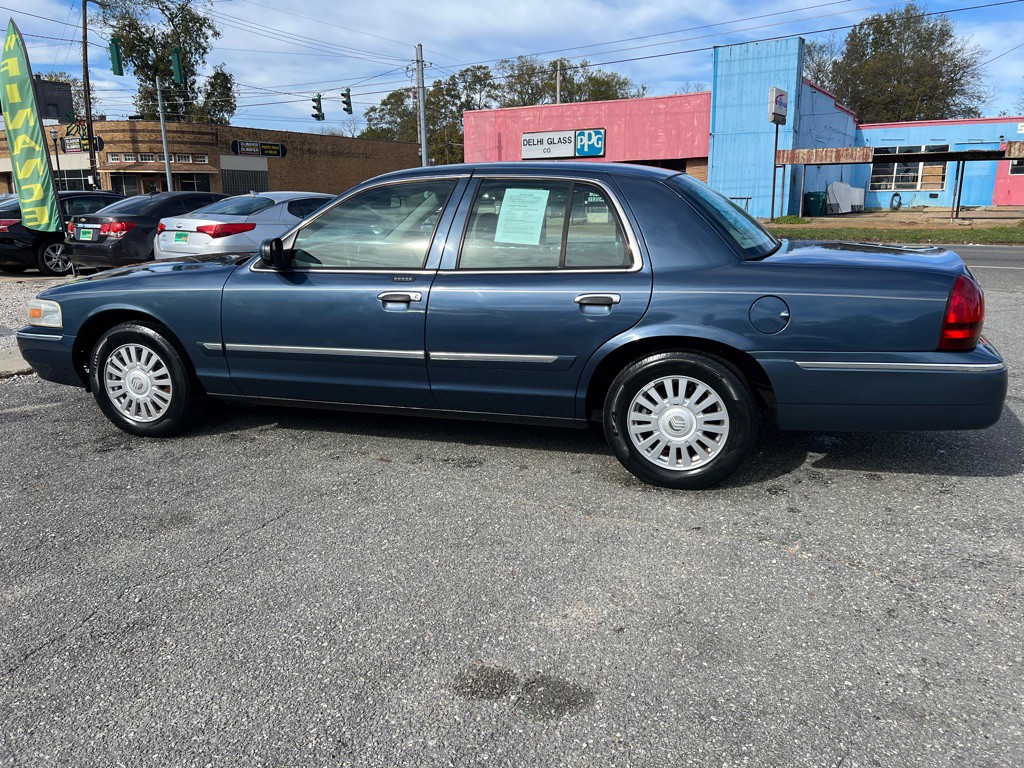 2007 Mercury Grand Marquis Image 17