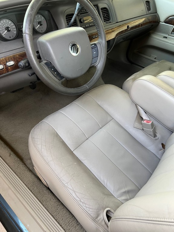 2007 Mercury Grand Marquis Image 23