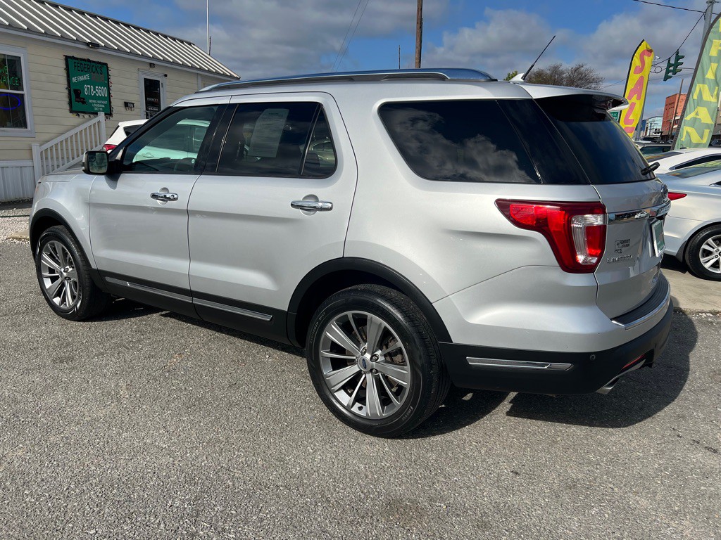 2018 Ford Explorer Image 11