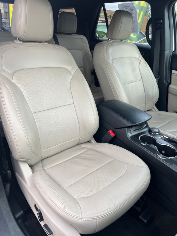 2018 Ford Explorer Image 30
