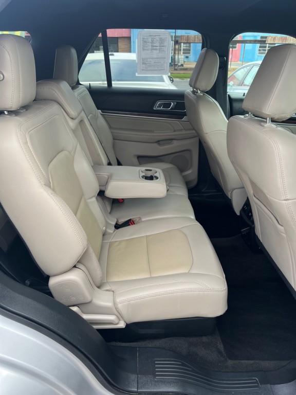 2018 Ford Explorer Image 36