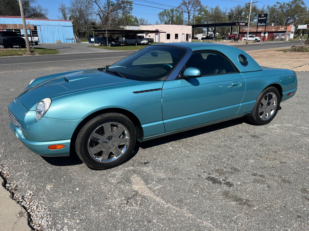 2002 Ford Thunderbird Image 1