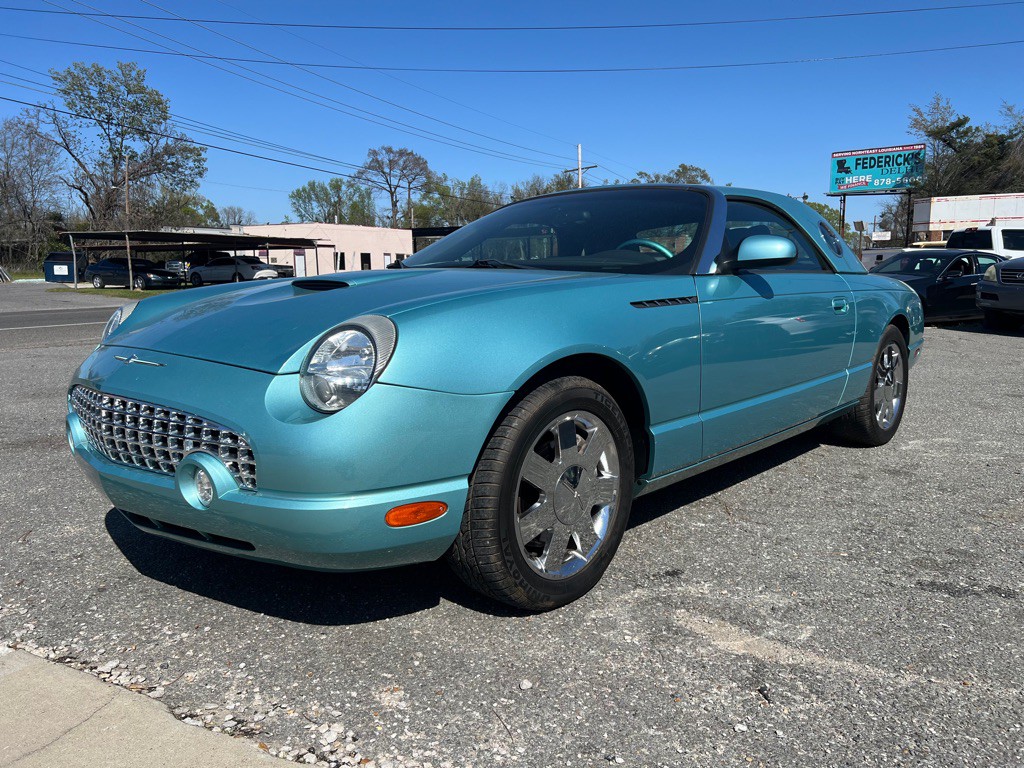 2002 Ford Thunderbird Image 3