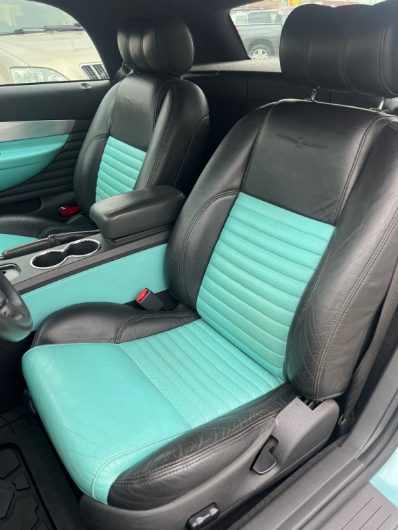 2002 Ford Thunderbird Image 18