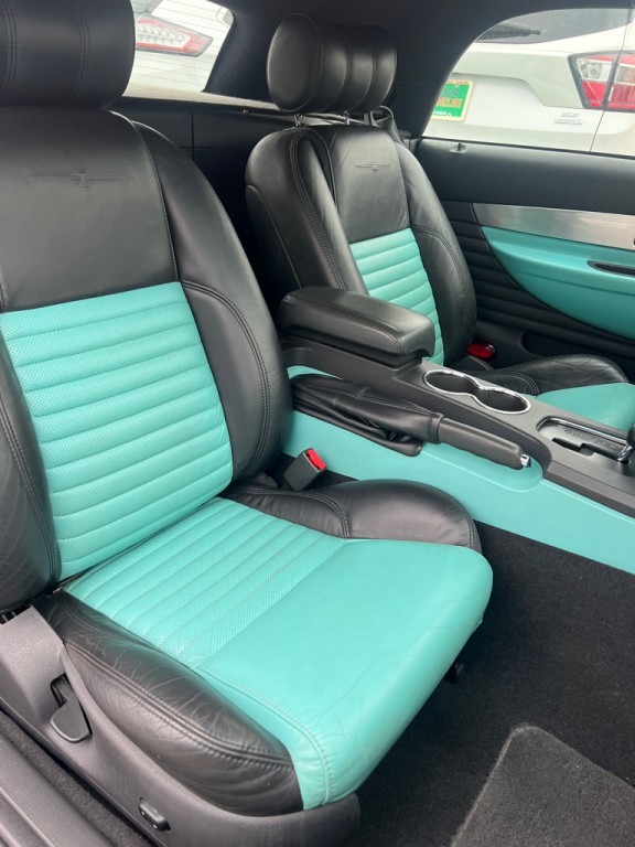 2002 Ford Thunderbird Image 20