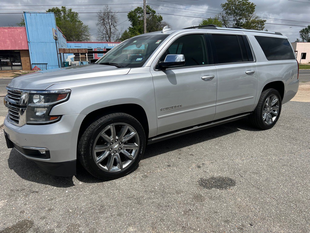 2018 Chevrolet Suburban Image 1