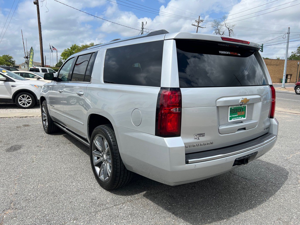2018 Chevrolet Suburban Image 8