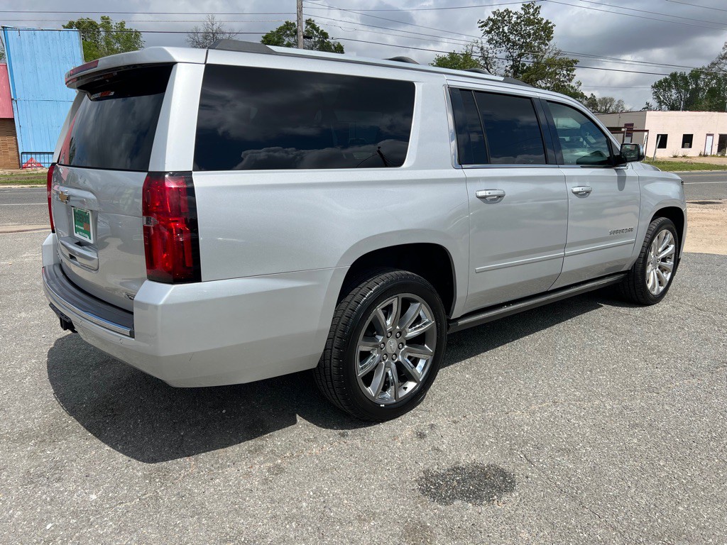 2018 Chevrolet Suburban Image 15