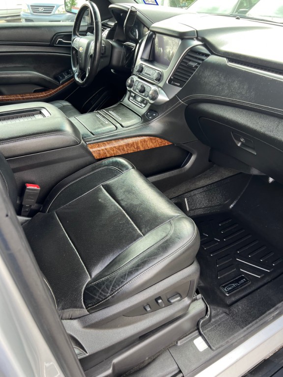 2018 Chevrolet Suburban Image 22