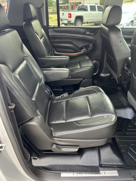 2018 Chevrolet Suburban Image 26