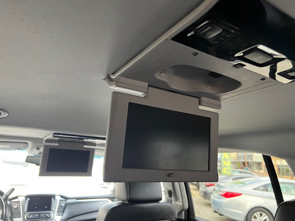 2018 Chevrolet Suburban Image 29