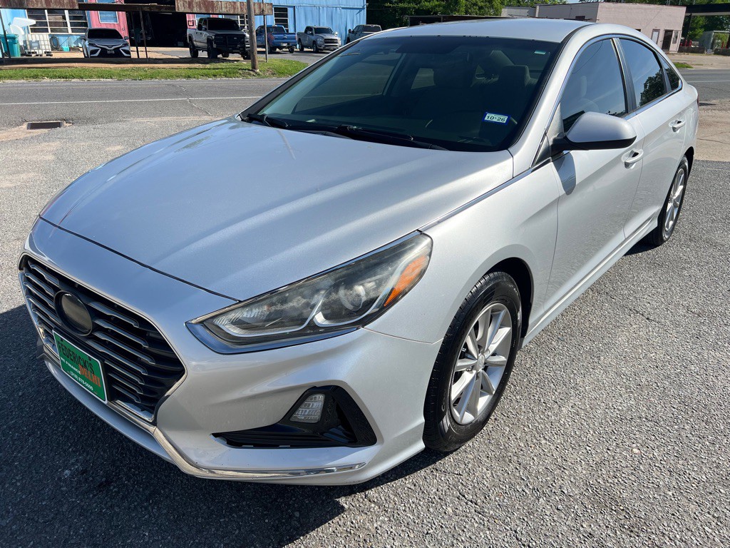 2018 Hyundai Sonata Image 1