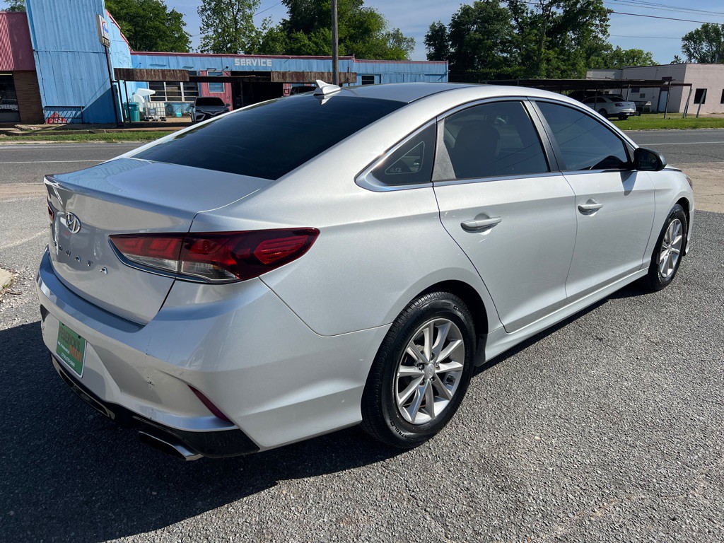 2018 Hyundai Sonata Image 17